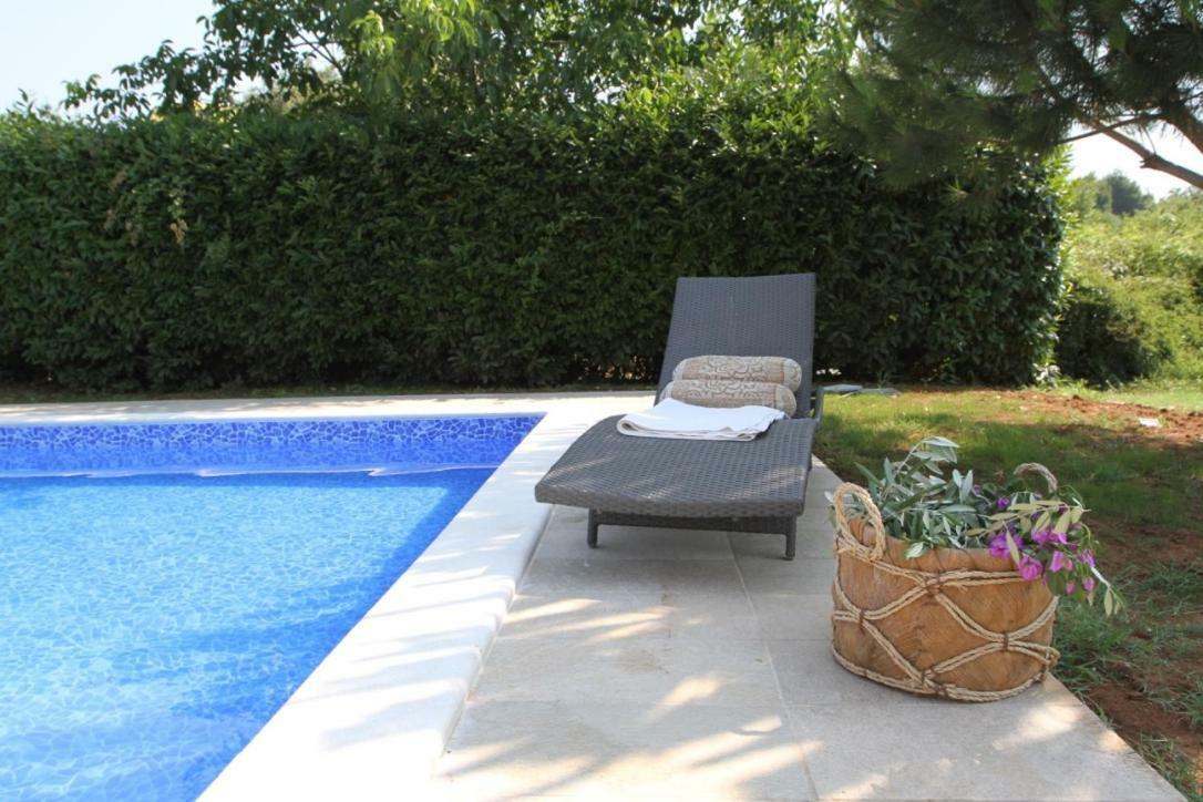 Premantura Olive Garden Villa Bagian luar foto