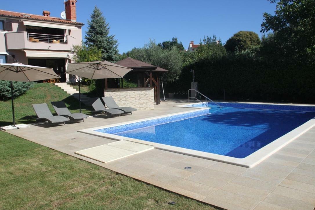 Premantura Olive Garden Villa Bagian luar foto