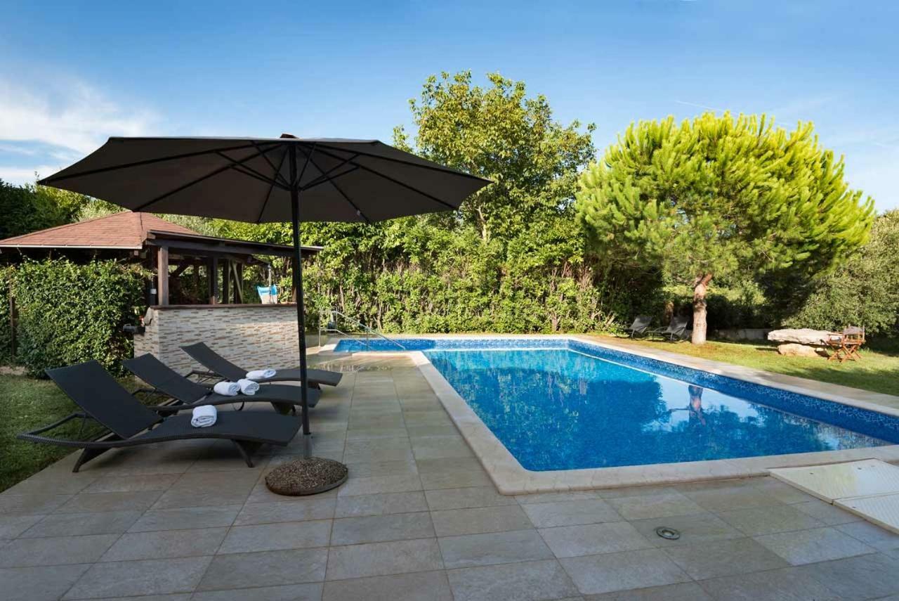 Premantura Olive Garden Villa Bagian luar foto