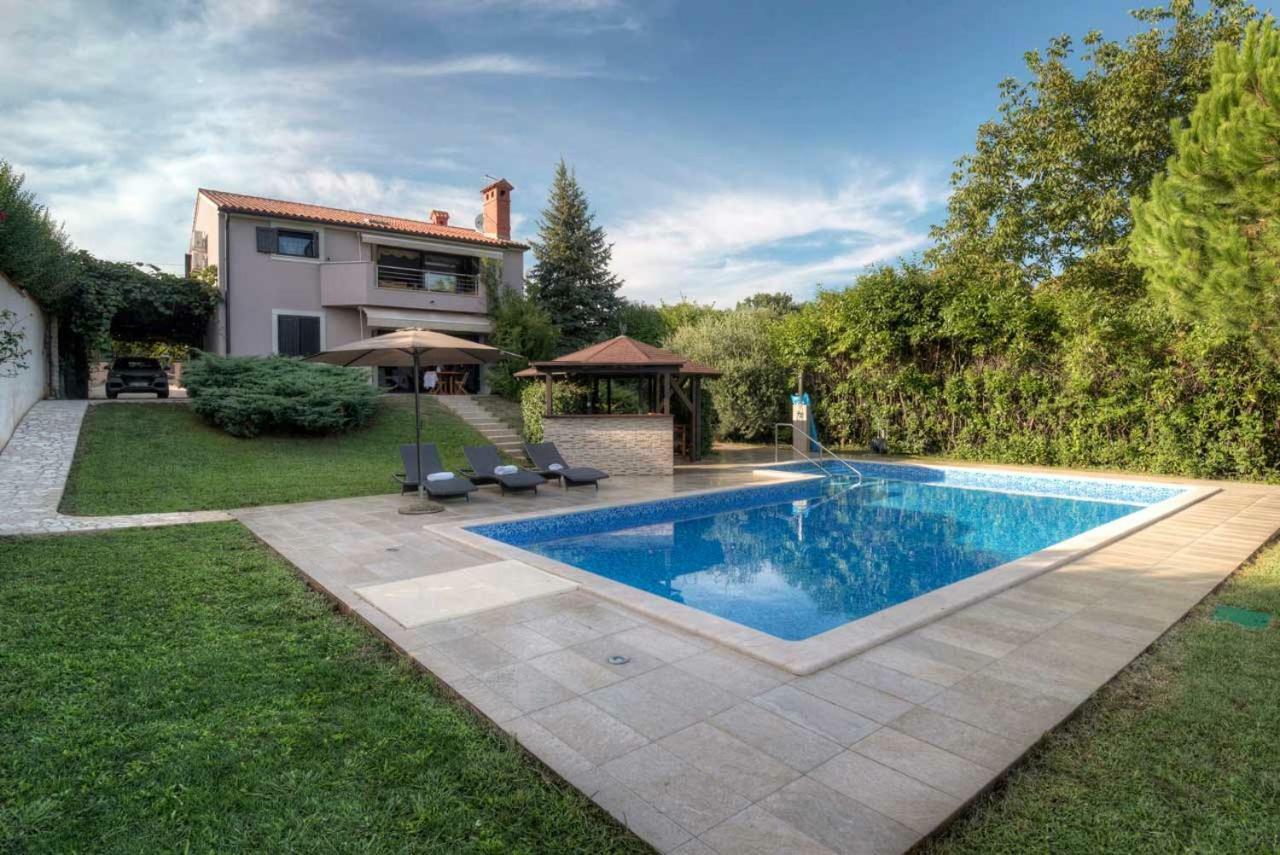 Premantura Olive Garden Villa Bagian luar foto